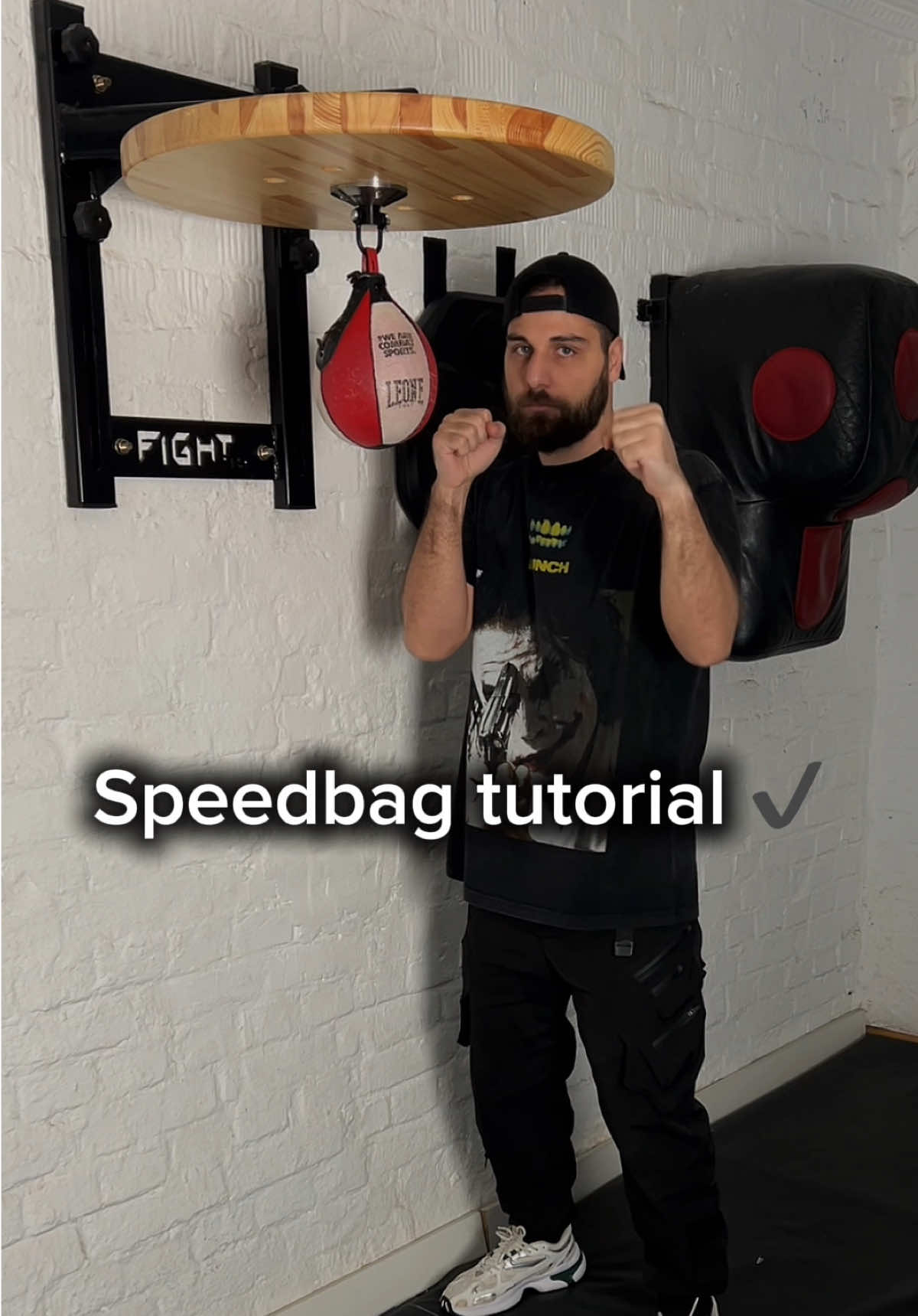 Speedbag tutorial ✔️🥊 #boxingtraining #boxing #boxingtechnique #boxingtips #boxingworkout #speedbagtraining #boxingskills #boxingdrills #boxingcoach #boxingmotivation #recommendations #fyp 