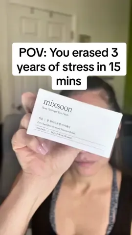 2 hours of sleep. Too much caffeine. Still looking like I just left a wellness retreat. These Mixsoon Bean Hydrogel Eye Patches are my drama-free bestie—cooling, de-puffing, and brightening like they owe me money. 🛒 Shop them here #MixsoonBeanPatch #EyePatchGlowUp #ByeByeBags #TikTokMadeMeBuyIt #KBeautyHack #GlassSkinGoals #MixsoonReview #UnderEyeCare #KBeautyRoutine #SkincareTok @mixsoon 