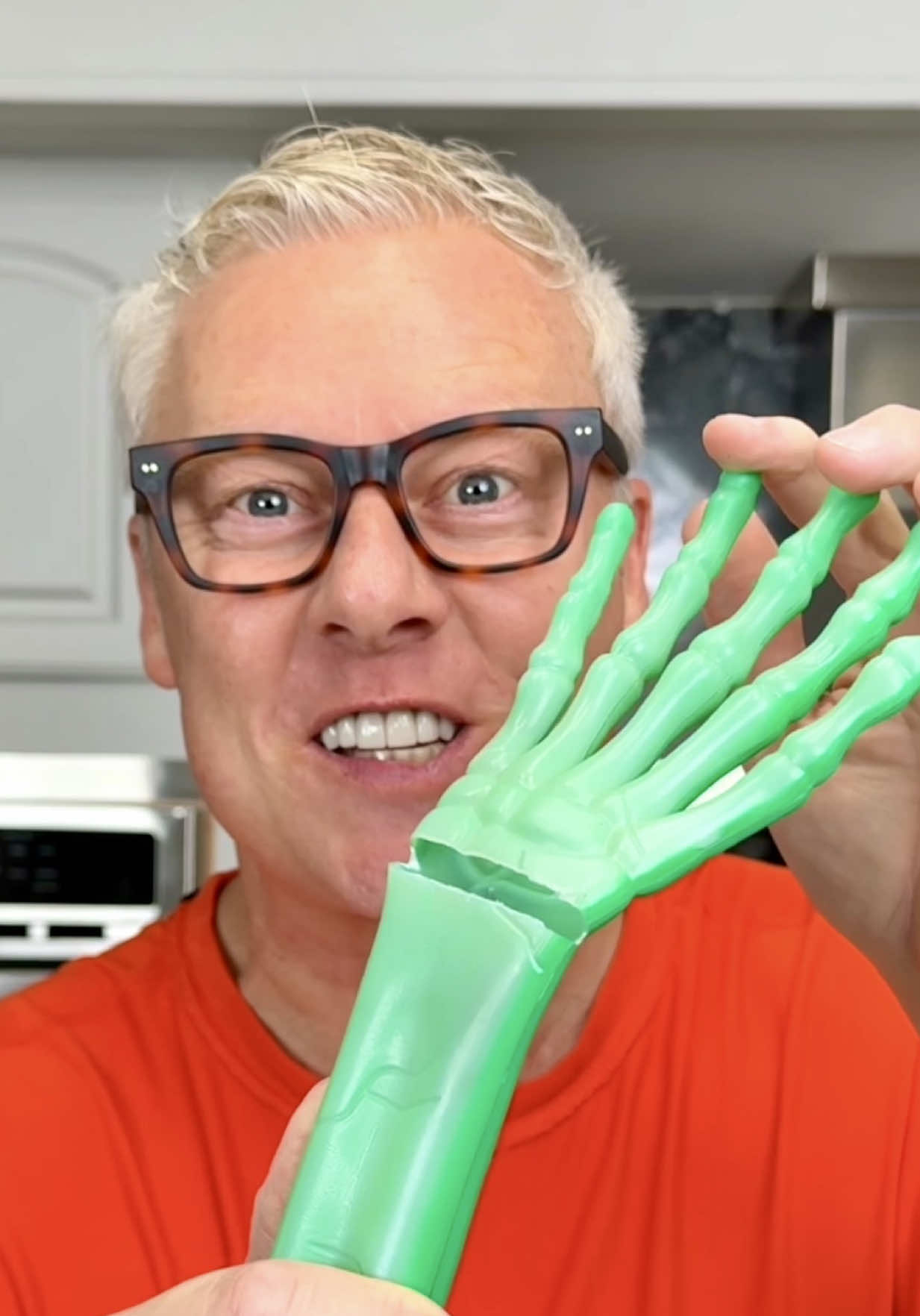 From Dollar store to Home decor This budget-friendly #dollartree #diydecor just might be the only #crafting  project you need this Halloween.@Dollar Tree