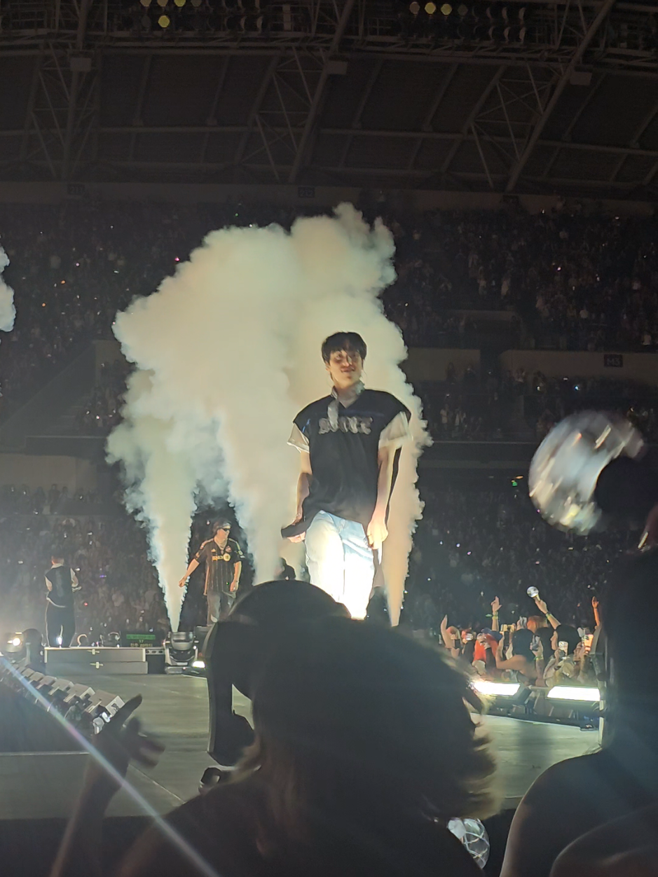 Love Yunho's dance breaks 💕 LA Day1 @ATEEZ_Official  #Ateez #Atiny #AteezInLA #AteezInYourFantasyWorldTour2025 #Kpop #kpoptiktok #InYourFantasy 