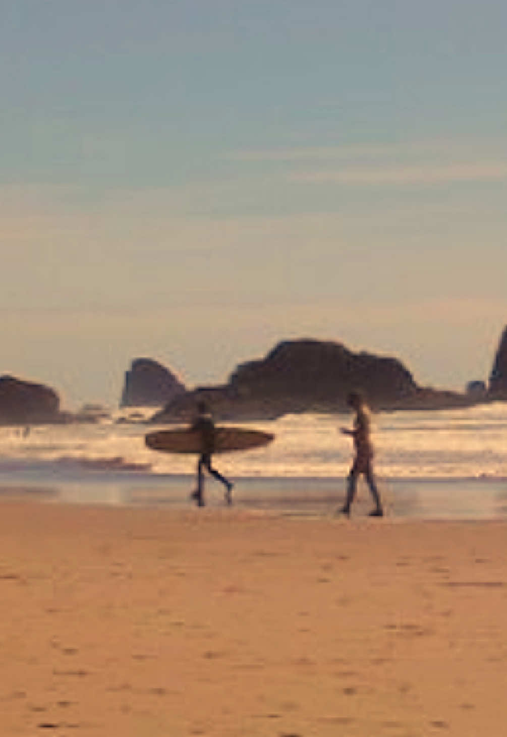 oregon coast filmed on digicam #digitalcamera #oregon #oregoncoast #surf #pnw 