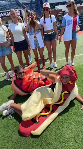 Yk what to do 😜 #olemiss #greeklife #rushtok @Ole Miss Alpha Phi #OOTD  @Dakota Fife @talia valenzuela @macklemore💋💝😆 @LIL @lyss @Julia Shaffer @mirgalindooo 