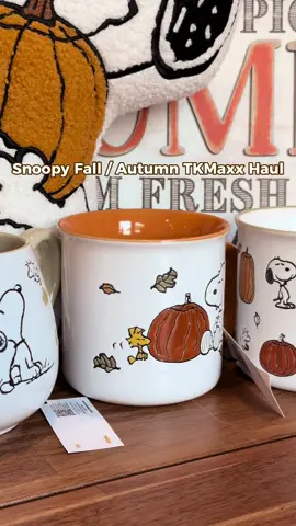 The cutest Snoopy fall / autumn range has arrived at @TK Maxx and I just had to pick up a few pieces! 🍂  The mugs are absolutely gorgeous and I couldn’t not get one or five 🙈🧡 #tkmaxxhaul #tkmaxxfinds #snoopyfall #snoopy #autumnhaul #fallhaul #autumndecor 