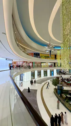 Stunning beauty of Dubai mall😍✨💗#fyp #foryou #dubaimall #burjkhalifa #treniding 