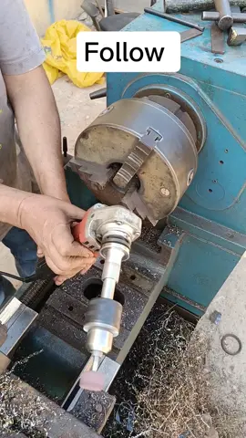 adaptação do mandril da furadeira na Esmerilhadeira #ferramentaria #soldador #torno #tornomecanico #machine #retifica #