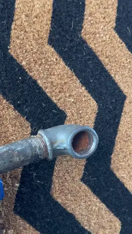 Trick to loosen rusty connection Easy and effective removal #USA #RustNoMore #LooseConnection 