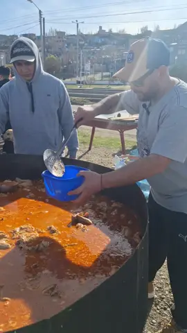 guiso para 500 personas🧑‍🍳🔥#comodororivadavia #ayuda #comida #videos 