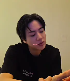 his smile at the end 🥹 #seokjin#explor#fyp#fypシ 