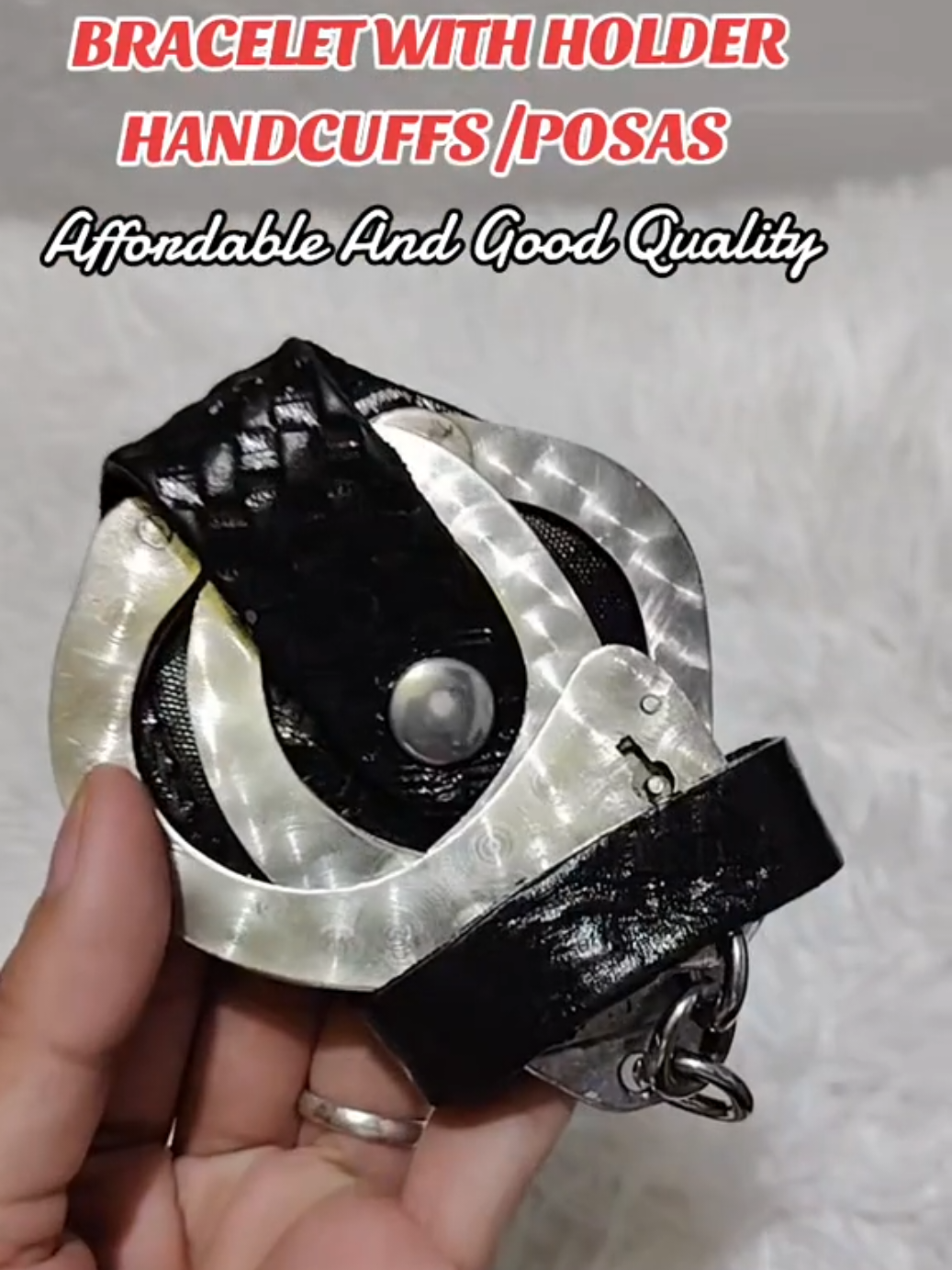 Bracelets with holder ordinary for security #bracelet #bracelets #handcuffs #posas #fyp 