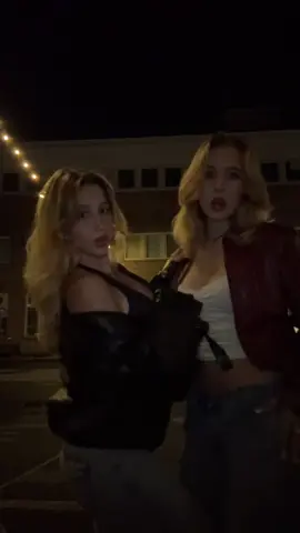 For the girlies💗 #blillieelish #charlixcx #wlw #fyp #lipsync @Hi<3 