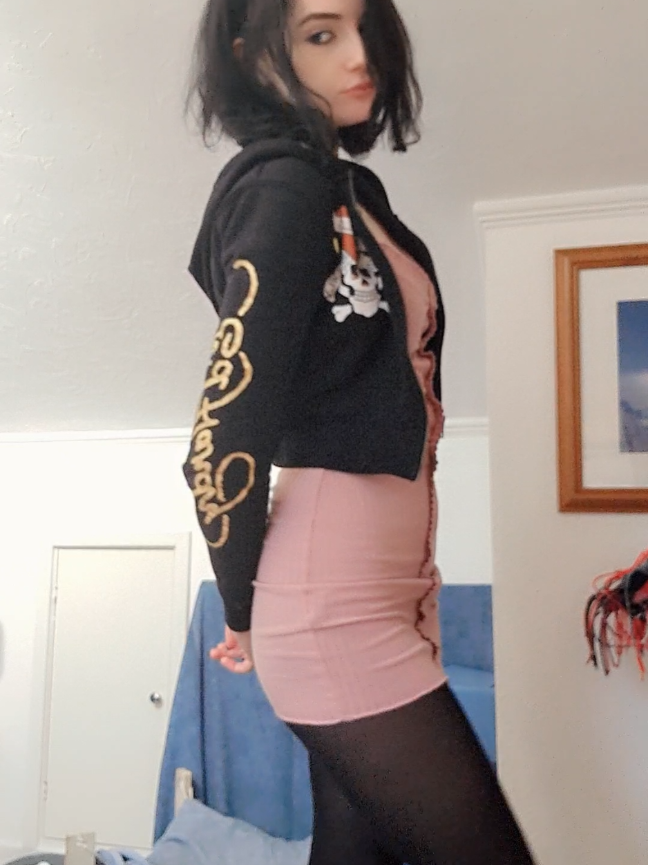 January 🖤😊 #dress #OOTD #cutegirl #cute #blackhair 