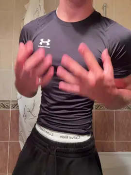 #calvinklein #underarmour #GymTok #veins #biceps #man #muscular 