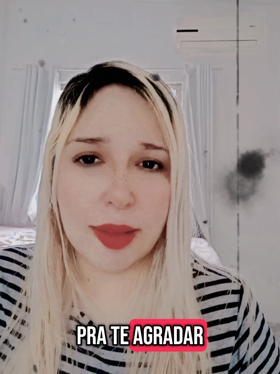 Seja a pessoa que você vive tentando ser para os outros… para você mesmo. Salva esse vídeo pra lembrar disso todos os dias. `#AmorPróprio #SejaMelhorPraVocê #Autocuidado #ReflexãoDiária #TikTokMotivacional #FrasesDeImpacto #Autoestima    @Danielle Vendramini 