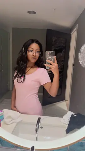 Just pretty nd pregnant😝🩷