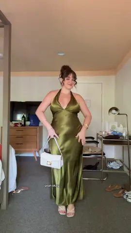 i think i need to put more emerald green in my closet 