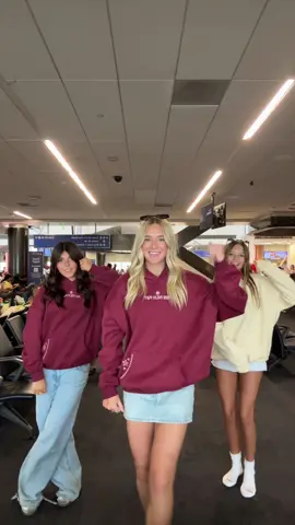 Had to hit before we left ☹️🙌🏼❤️ #fyp #OOTD #dance #outfitinspo #outfitideas #newdance #viral @Sydney Raniszeski @Sophie Yates @PINK PALM PUFF 