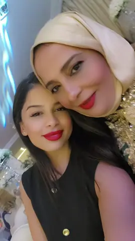je t'aime mama ❤️❤️❤️#fyp #mama #makeup #tik_tok #tunisia🇹🇳 #الشعب_الصيني_ماله_حل😂😂 #tiktokindia 