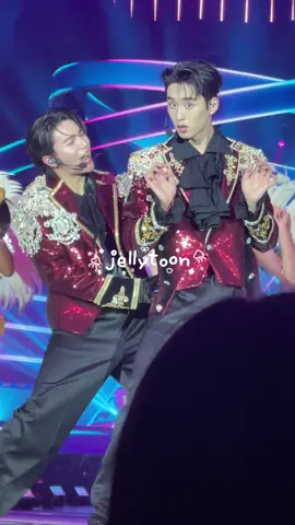 บ้านพี่นั้นอยู่สงขลา บ้านเอสน่ะอยู่เมืองกรุง WILLIAMEST 1ST MOMENT #WilliamEstFanconD1 #WilliamEst #วิลเลี่ยมเอส
