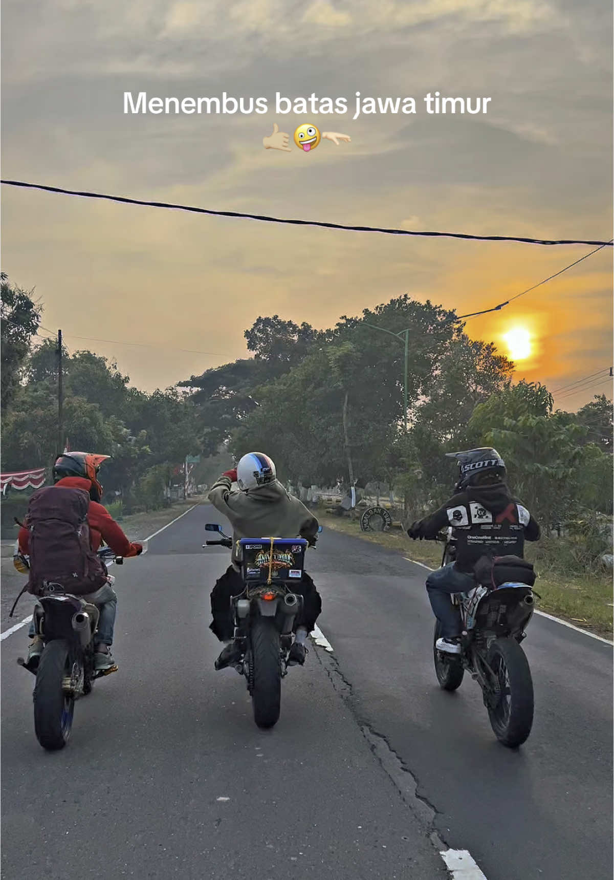 Pokok koyo sek due dalan #promomakanmerdeka #krackersupermoto #supermotomagelang #anniv1dekade #surex #surexgank #magelang24jam #jatim 