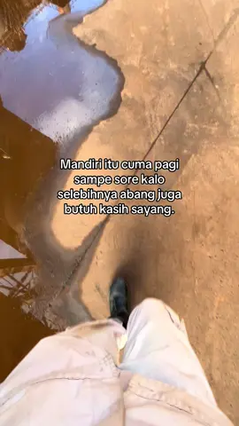 Abang juga butuh perhatian 😅#kuliindonesia🇲🇨 #torangiwip #fyp 
