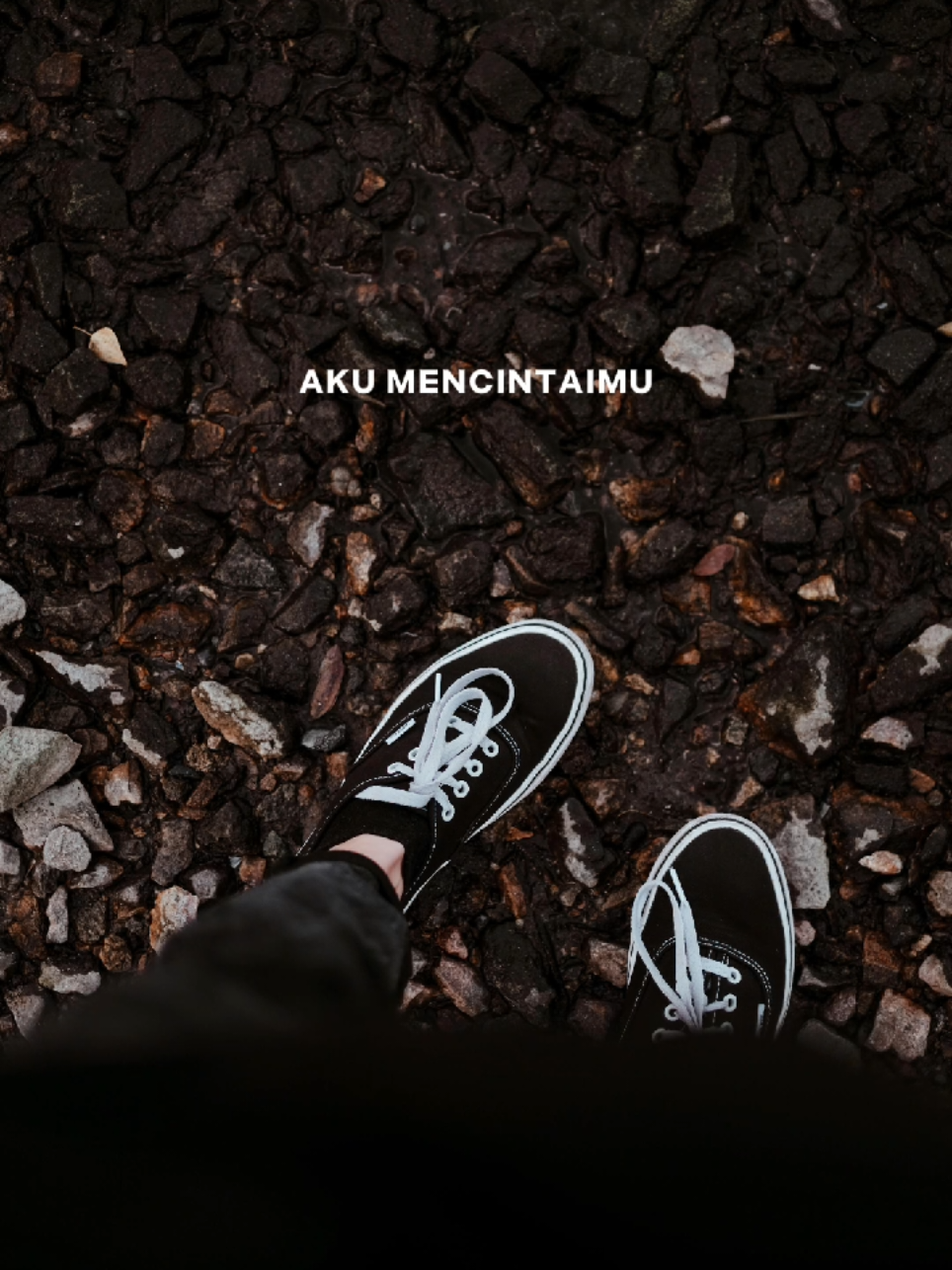 Cinta itu buta #CapCut #lirik #fyp #trend #cintaitubuta 