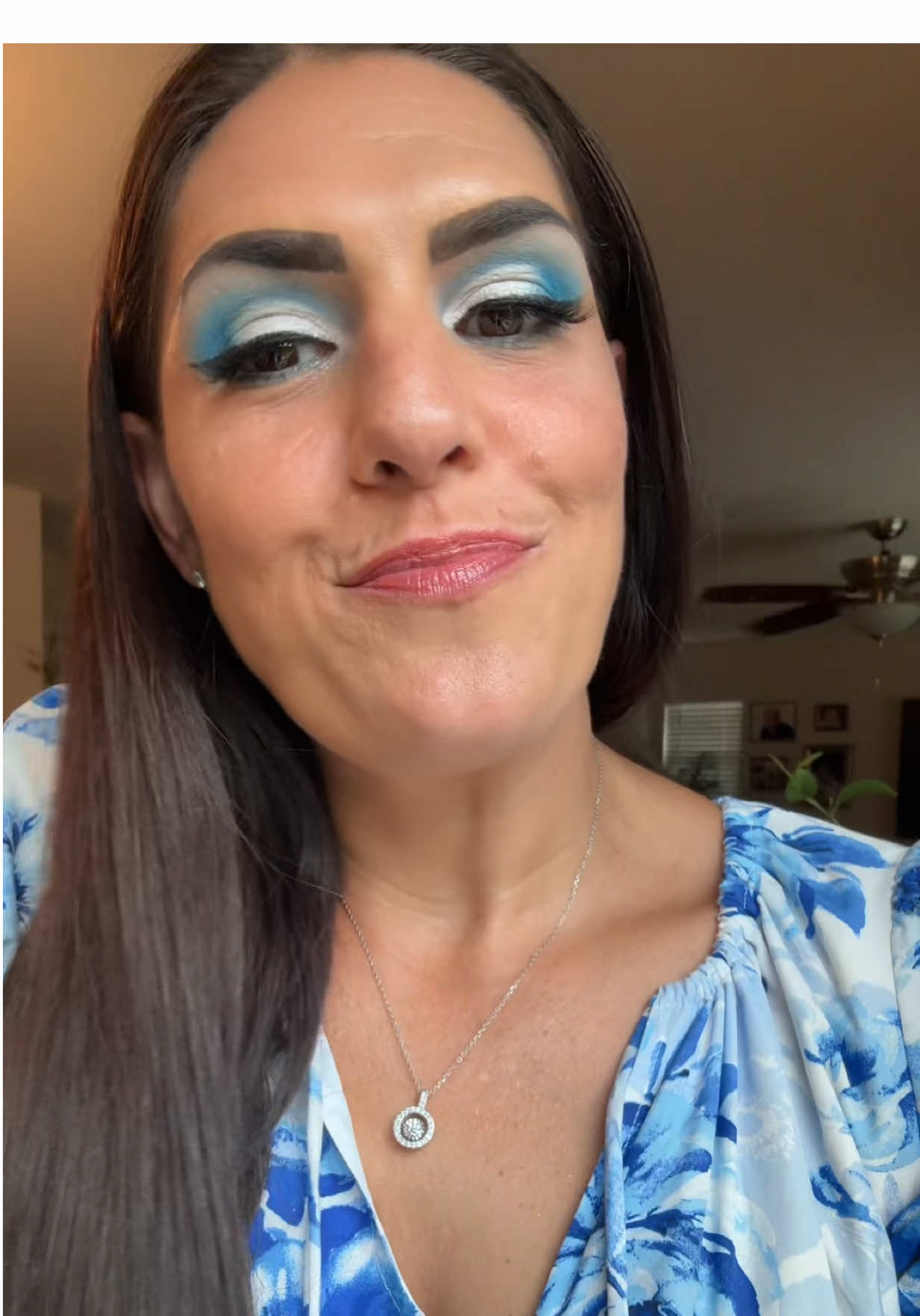 #yeahilovethembadbches #CauseImABadBchtoo #MakeupTransition #MakeupTransformation #GlamMakeup #GloRilla #BlueEyeshadow #Mua #MatureMua #BadBitch #birthdayglam #leo #leoseason 