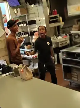 Girls these days 🙄 @Justin Lawson  #foryoupage #burgerking #prank #toxic #joke 