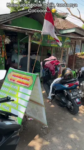 Cocok di Lidah cocok di hati 🥰 #fyp #foryou #viral #favourite #food #makanviral #tahukikil #soto #kulinerprobolinggo #meylisaegin 