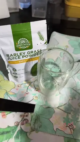 Para sa ating healthy life 💚🍵 #herbalnation #mommydebbie #barleygrass #juicepowderDrink #herbalBarleyGrass #buynow 