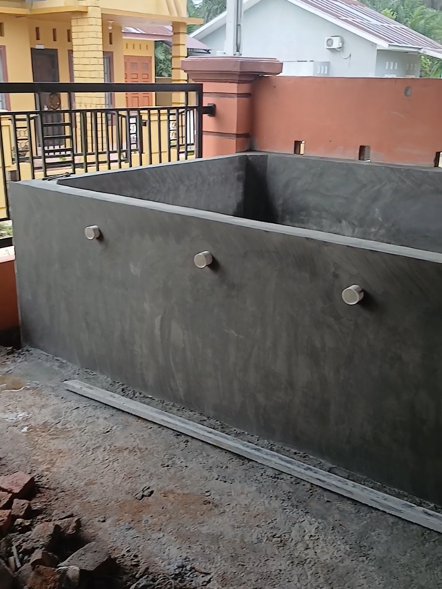 Update perkembangan pembangunan kolam beton sampai pada tahap pelesteran Nila OH Farm 9 Agustus 2025 #nilaoh #kolambeton #kolambetonpermanen #kolamikan #kolamikannila #kolamnila #kolamkoi #kolambatu #tilapia #fyp 