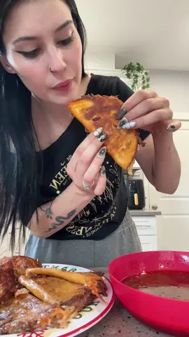 THIS IS SO GOOD !!!! Will forever use these #jewelrytiktok #foryewwww #trendingvideo #fypシ゚viral #mysteryjewlerygirl #supportsmallbusiness #crystals #mysterybox #accessories #jewleryhaul #mystery #jewelry #jar #alttiktok #crystalsoftiktok #handmadejewelry #unboxing #altgirl #alternative #freepalestine 