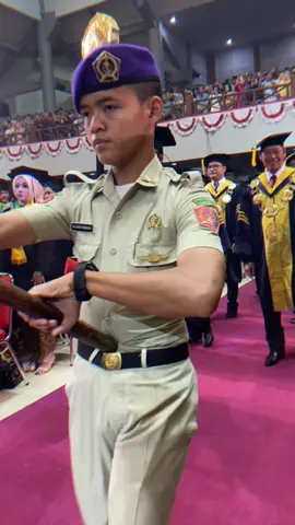 Auraaa🥶🥶 #unnes #wisuda2025 