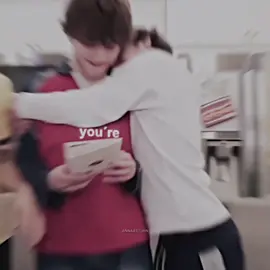 #matt&#chris this is for the ACTUAL Matt to my chris pls don’t go bald and I GUESS I love u😒                          - - - ps: me cc: elsiez  text: ae.overlayss scp: mattcinesscp + sturnioloscenes sdt:@RET ✗  @Christopher Sturniolo @Matt  - - #fyp #sturniolotriplets #chrisandmatt #nicksturniolo #foryoupage #xybca #twin #edit #trend #foryoupage❤️❤️ #thisisus #burger  -