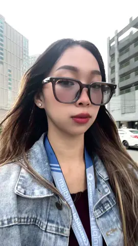 #eyeglasses #foryou #fyp #trending #tiktokshop #gradedglasses #photochromiceyeglass #viral #fyppppppppppppppppppppppp #foryoupage #budolfinds #mustbuyproducts 