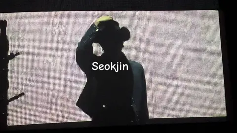 Quiero ir a Un concierto de los BTS❤️‍🩹🥹🥹🥹 Hoy tocó en el #cine #seokjinbts #jin #btsarmy #seokjin #Love #💜