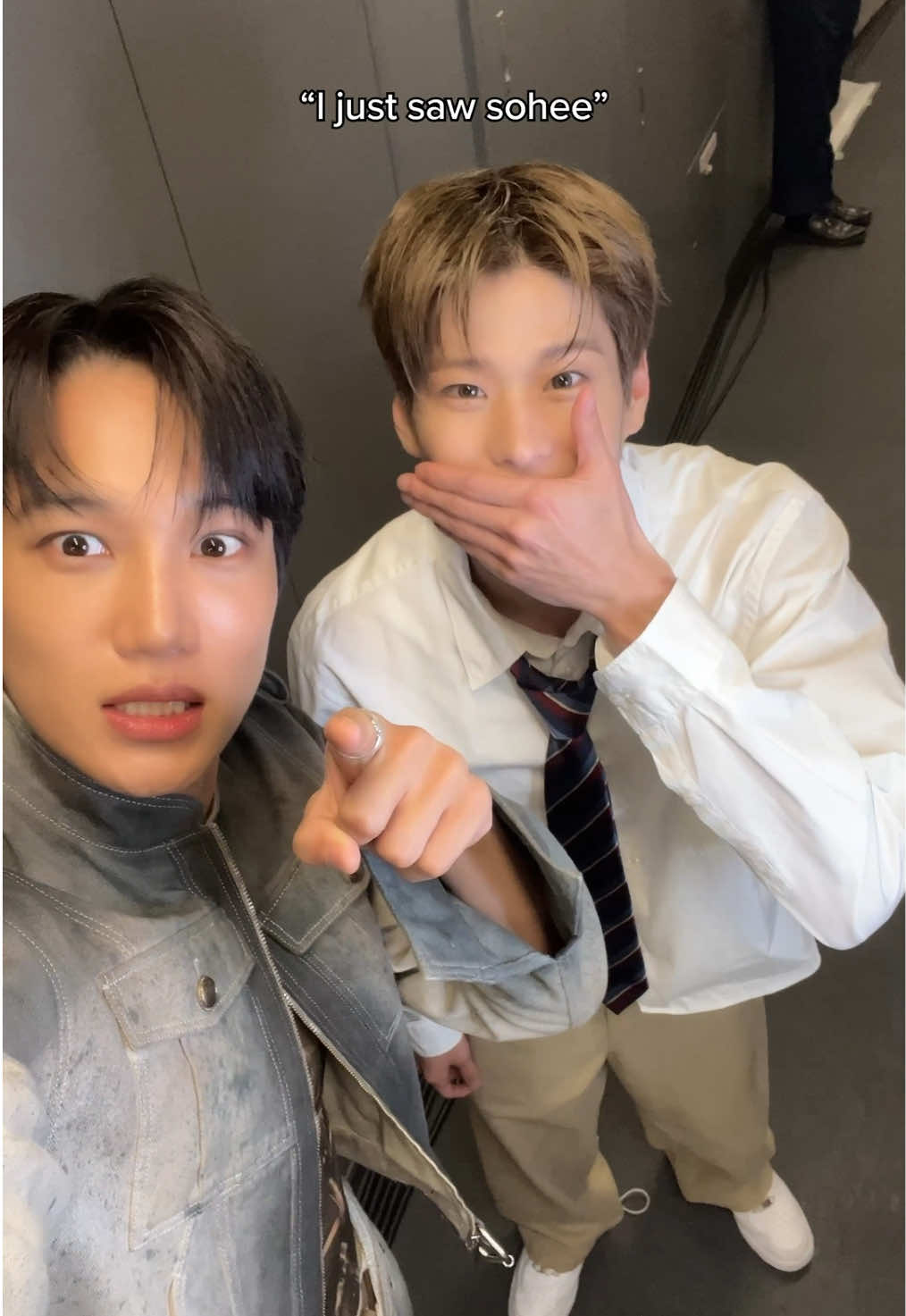 아주 서서히 #KAI #카이  #EXO #엑소 #weareoneEXO #RIIZE #라이즈 #SOHEE #소희 @RIIZE  #WaitOnMe #KAI_WaitOnMe