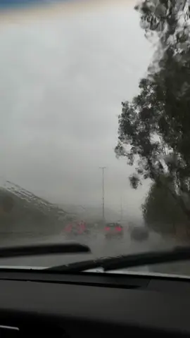 طايفنا اليوم غيير يوم كامل تحت المطر ☔️⛈️.        #الشفا #امطارالطائف_الان #تصويري📷 #اكسبلور #ترند 