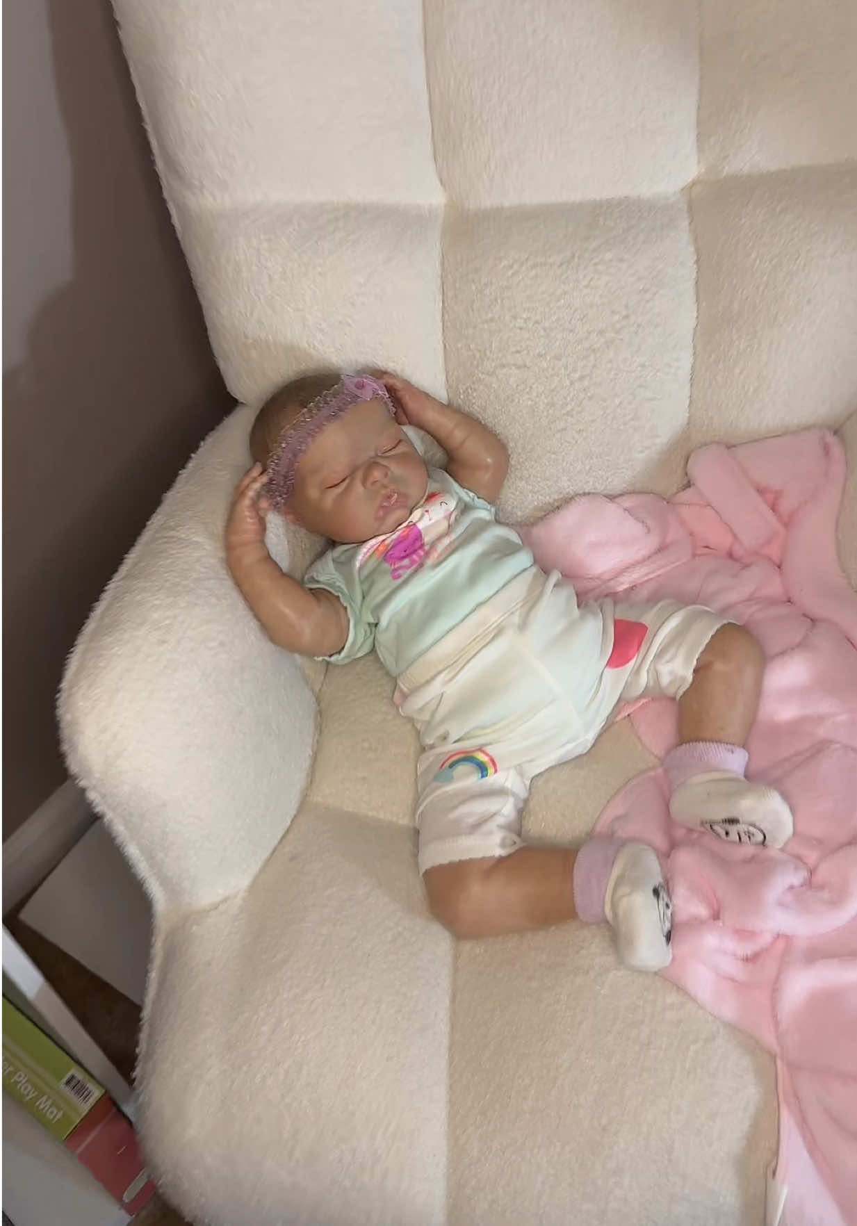 Respuesta a @unafamiliaconbebesrebon YouTube : Karla reborns1 #fyp #beberealista #parati #bonecareborn #karlareborns1 #boneca @unafamiliaconbebesrebon  sigue a la nueva mamá de esta bebé 🥰