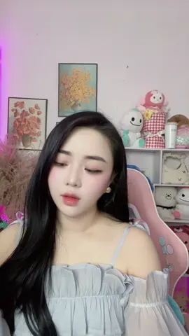 Về đi anh về lại lam giang… con sông quê nối 2 đầu nỗi nhớ|| ThuThuy #MusicOnStage 