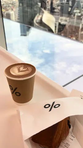 ☕️#arabicaempiretower #bangkok 