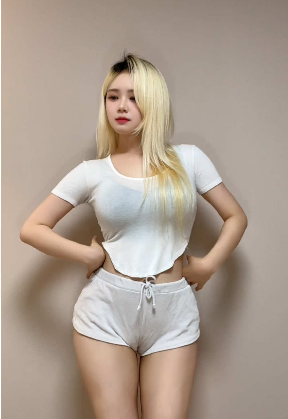 은근 중독성 있단 말이지😝 #sisterhong #dance #trending #fyp #korean 