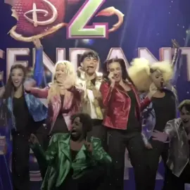 seven stars, i am so damn proud of them 🤍 @Freya Skye @Malachi Barton @Mk🇪🇹 @Kylie Cantrall @Malia:) @Joshua Colley @dararenee  #vspsfreya #freyaskye #zombies #edit #decendants  Worlds collide zombies and descendants tour edit with Freya skye, Malachi Barton, mekonnen knife, Joshua colley, Kylie cantrall, Malia baker, dara Renee 
