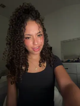 look up in the sky #audio #sound #soundstouse #audiogirl #lipsync #makeup #curls #curlyhair #fyp #trending #blowthisup #viral 
