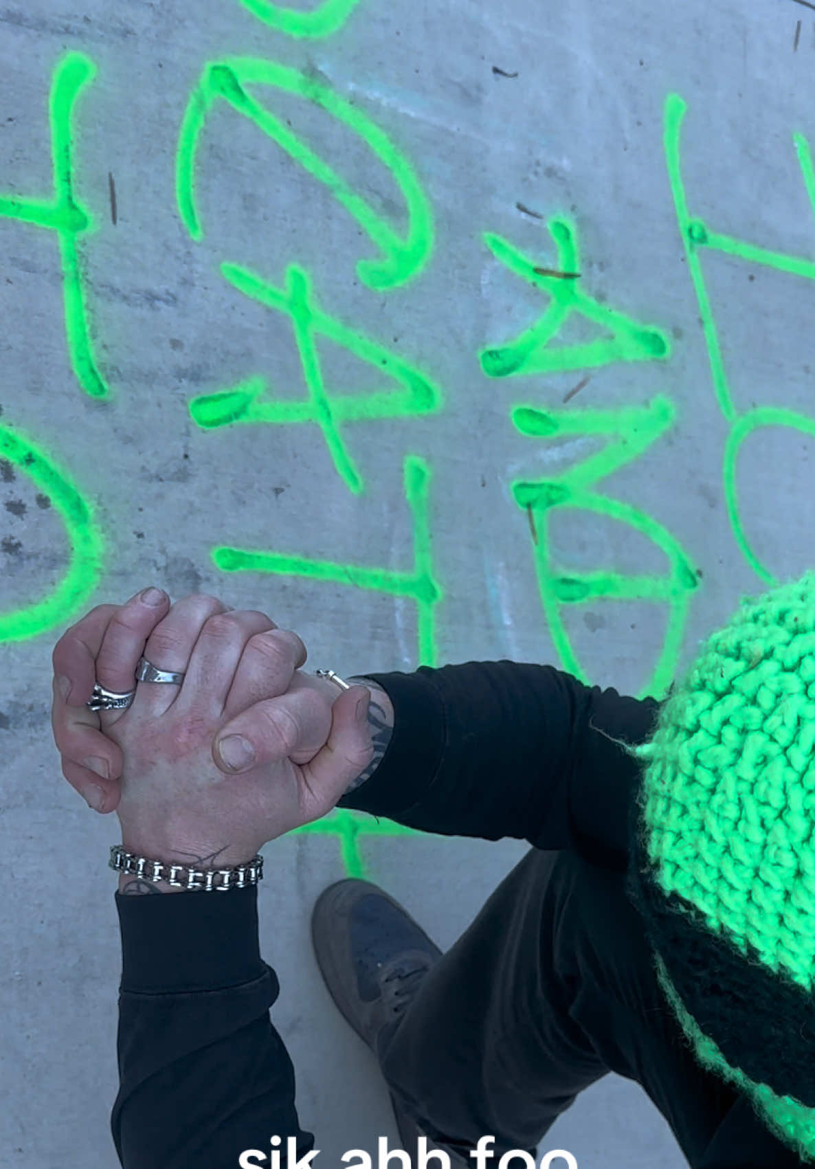 lil clips from today <3 more tonight at the 24/7 music festival 535 Alameda St #dtla #losangeles  #musicfestival  #tattoo 
