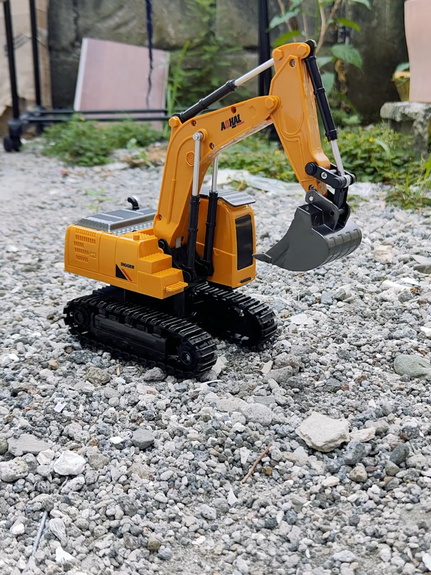 5 Channel Remote Control Excavator Toy Metal Rechargeable RC Vehicle Birthday Christmas Gift hot forklift kids boys