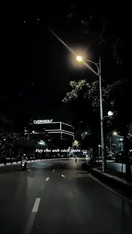 Dạy cho anh cách quên em đi… #nhachaymoingay #tamtrang #1992 #sbtentertainment #xuhuong2025 #CapCut 