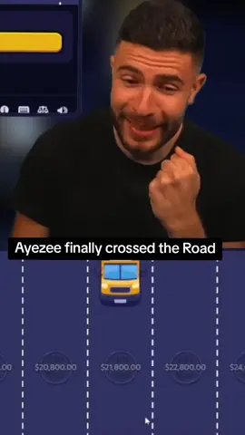 his a legend of the chicken game #ayezee #fyp #crossyroad 
