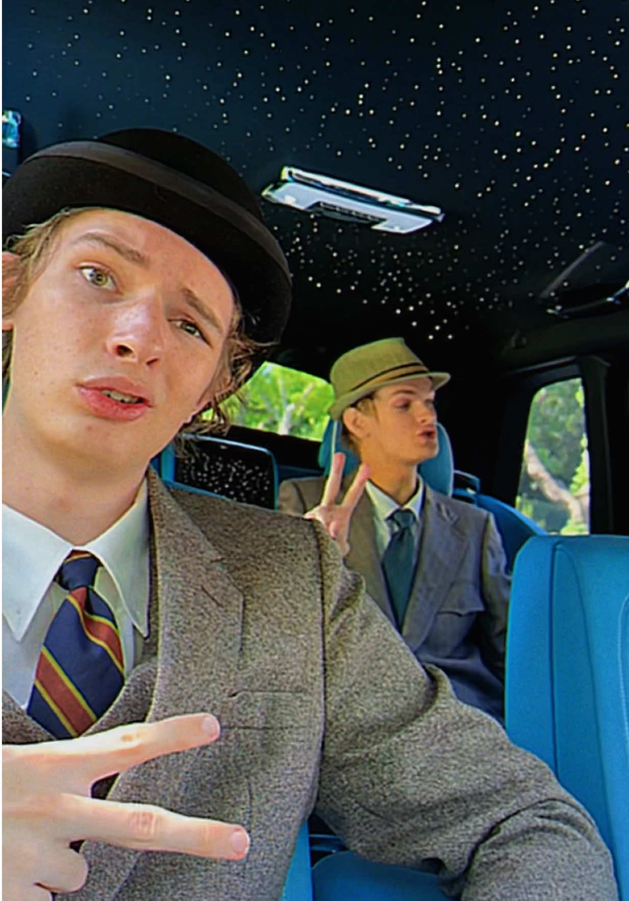 “Croonberry faygo” in a Rolls Royce? ​⁠​⁠Drewkey5000 on Twitch…  ​⁠​⁠ @lil Mosey @TimDillonComedy #viral #blueberryfaygo #lilmosey 
