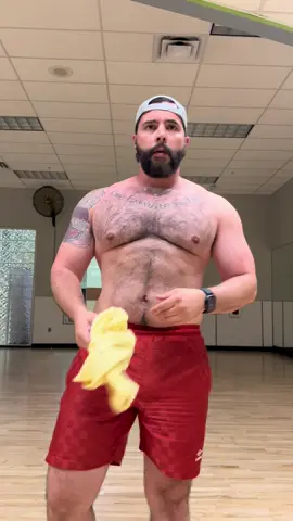 Who’s interested in a free workout? #fyppppppppppppppppppppppp #GymTok 