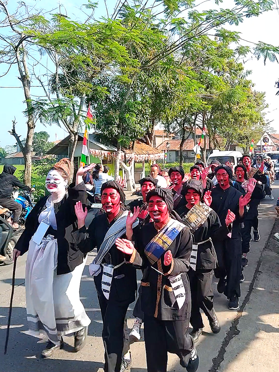 cepot ikut grak jalan agustusan  #cepot #cepotsunda #agustusan #17agustus #fyp 